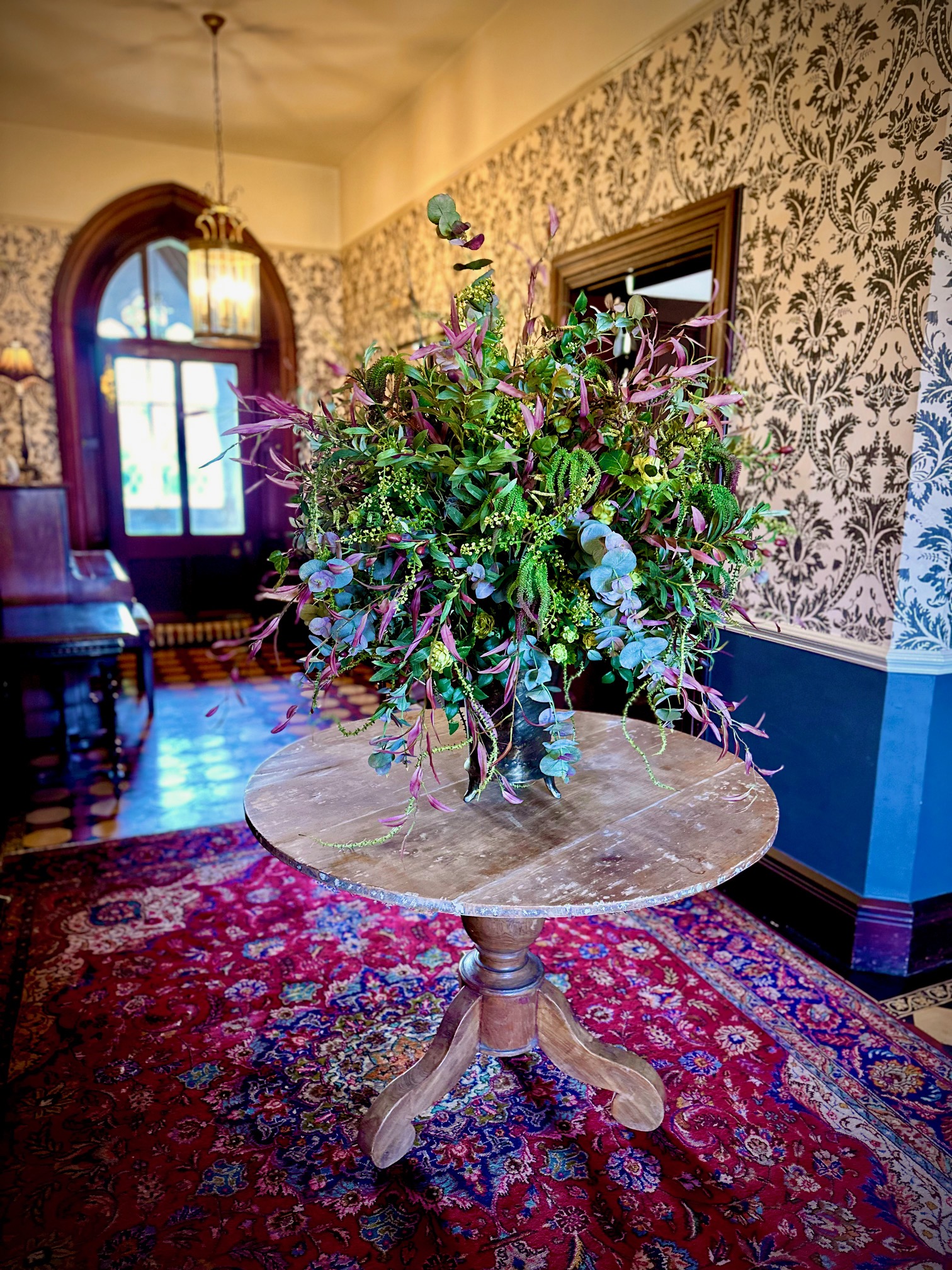 Grand home floral display
